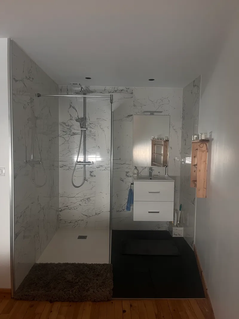 Salle de bain du client avant transformation — TOMANN Vendée
